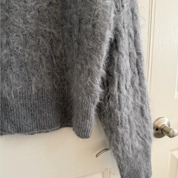 J.crew Brushed Cashmere cable-knit sweater in grey - Picture 7 of 9